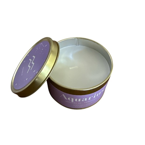 Place & Time Zodiac Scented Candles in Tin - Aquarius Sapphire Waves 4 oz - NWT - Picture 3 of 5